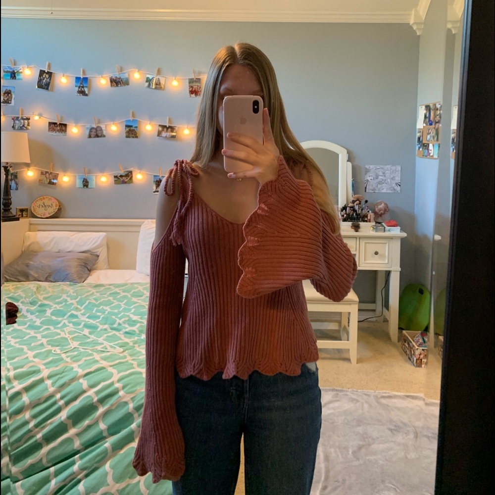 Forever 21 Bell-Sleeved Sweater